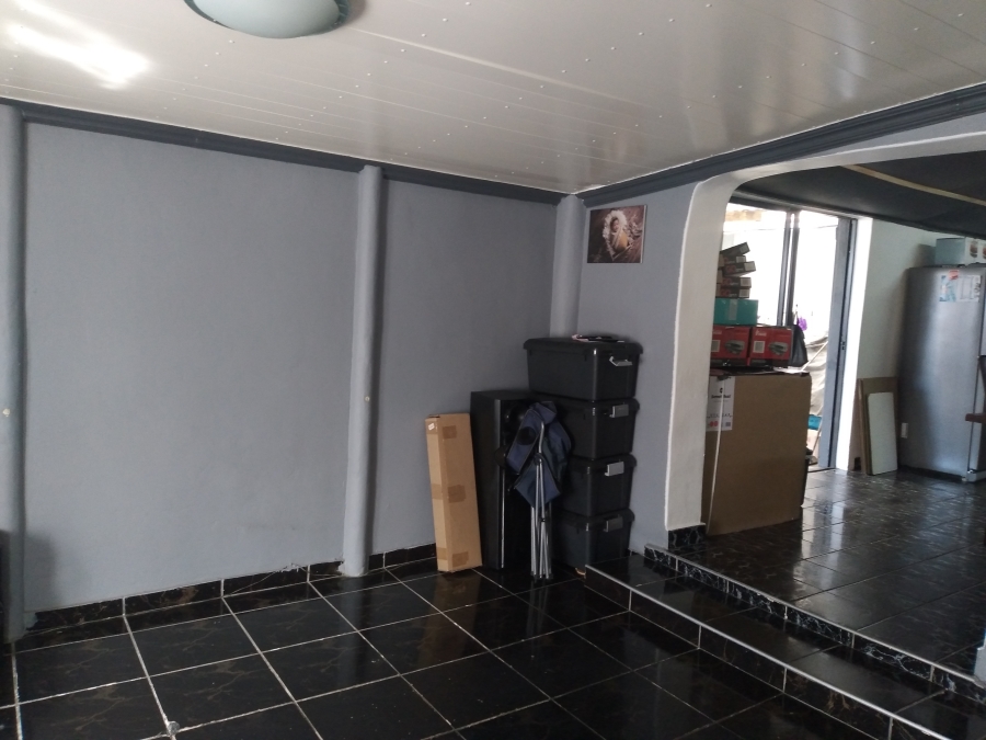 2 Bedroom Property for Sale in Valhalla Park Western Cape
